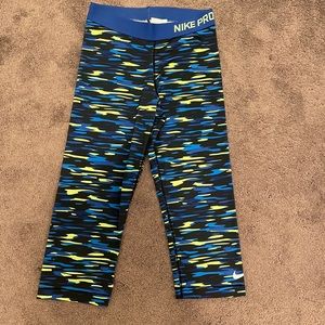 Nike pro workout leggings